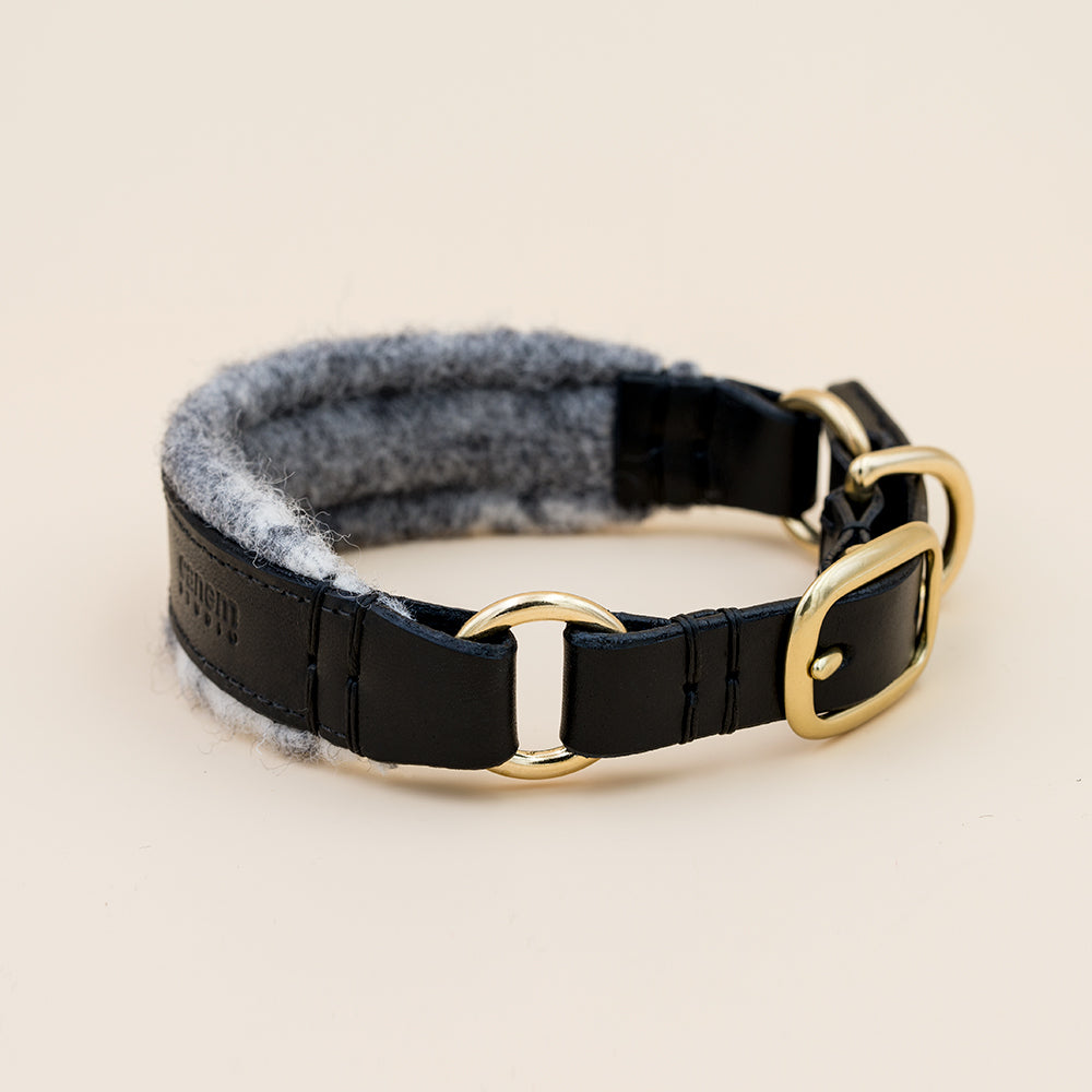 ASH x LILLUNN / classic collar