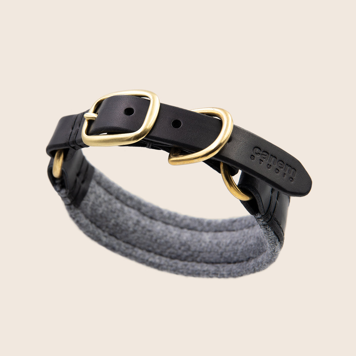 ASH / classic collar